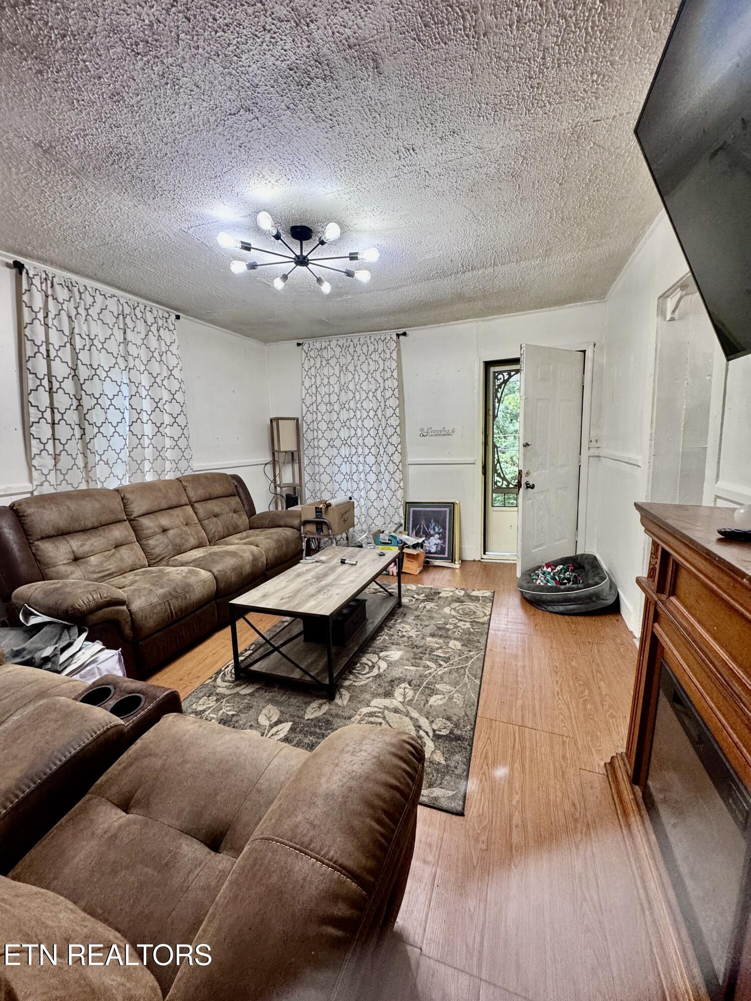 483 Watauga Ave