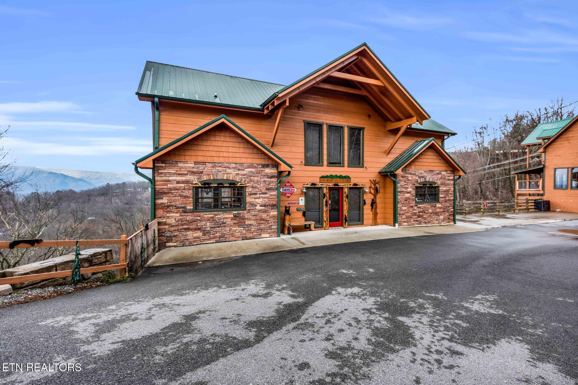 1173 Ski View Drive