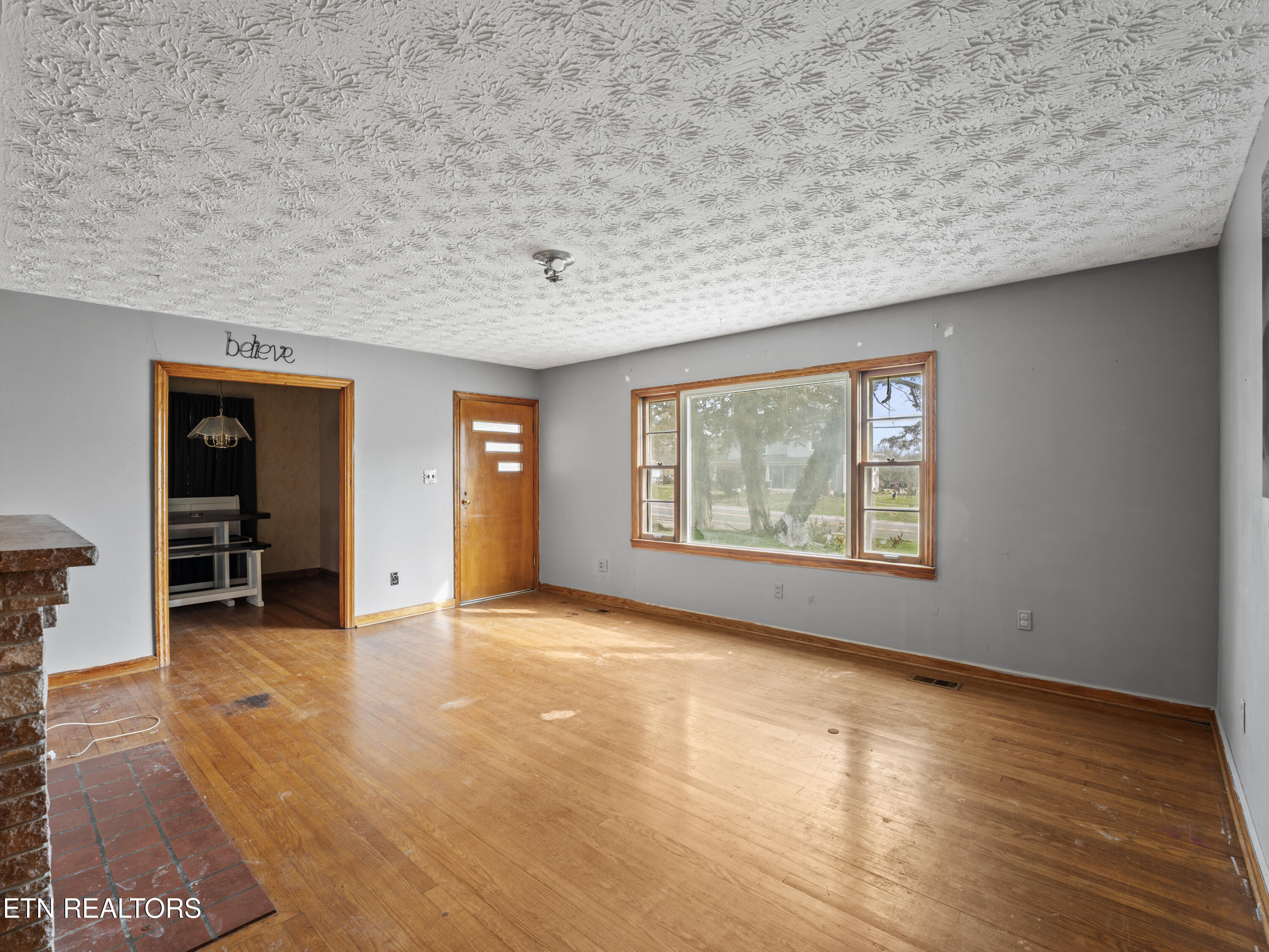 3302 Highway 61