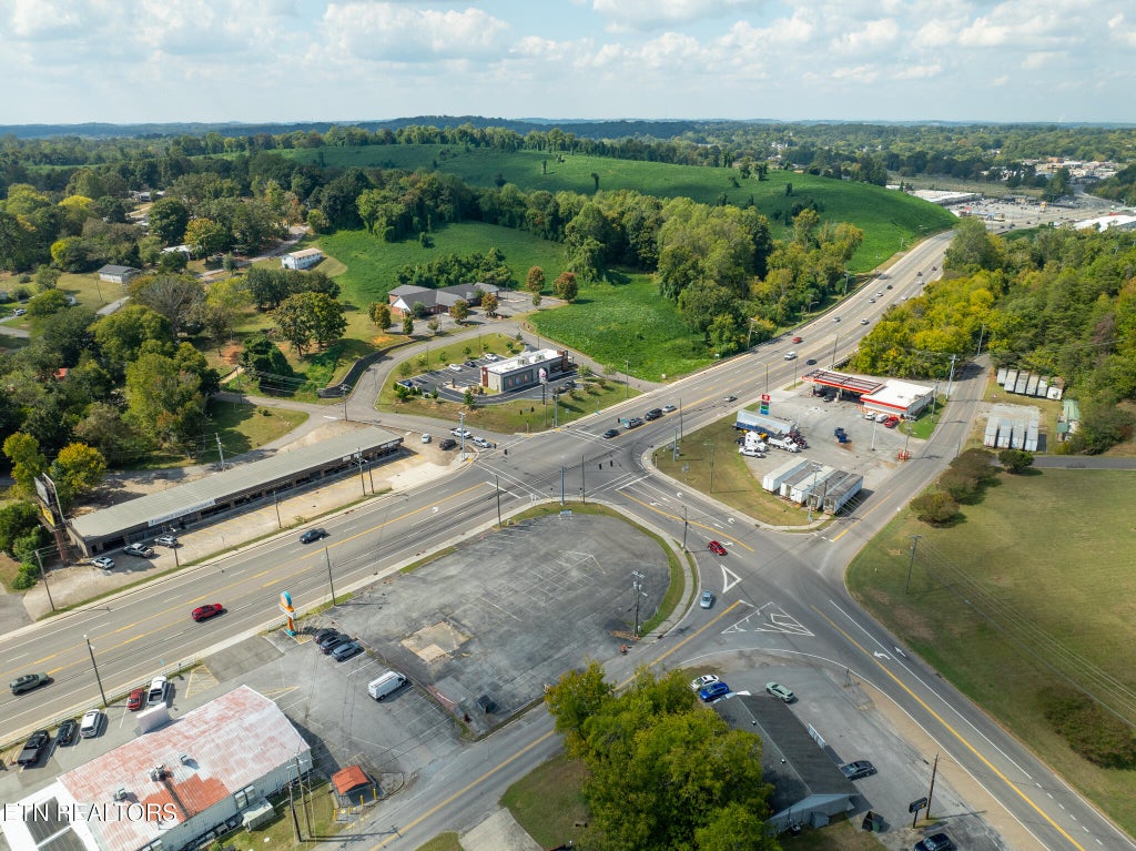 Photo of 709 S White Street St, Athens, TN 37303 (MLS # 1351436)