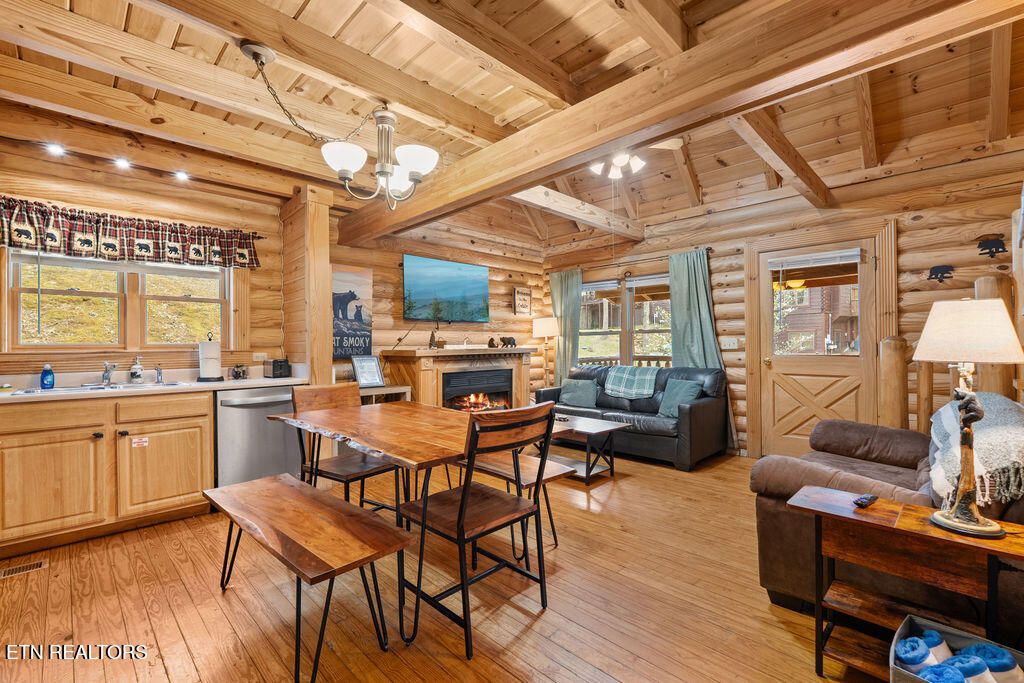 Photo of 3319 Covered Bridge Way, Sevierville, TN 37862 (MLS # 1335712)