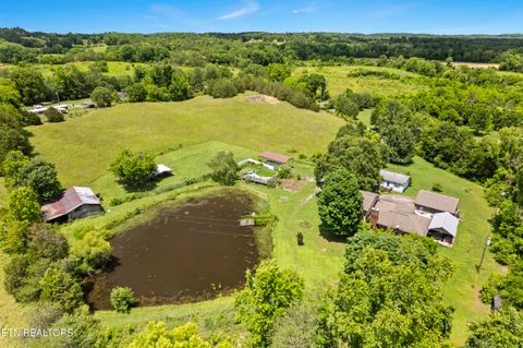 Single Family Residence in Maryville TN 6744/ 6742 Garland Rd 18.jpg