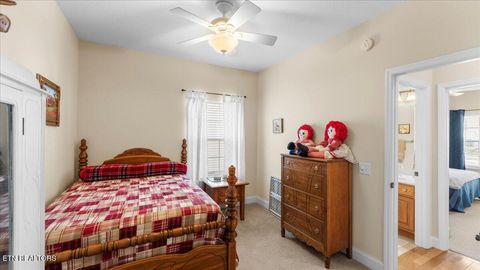 Tiny photo for 612 Stratford Ave, Sweetwater, TN 37874 (MLS # 1330201)