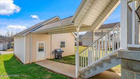 Tiny photo for 612 Stratford Ave, Sweetwater, TN 37874 (MLS # 1330201)