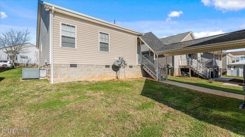 Tiny photo for 612 Stratford Ave, Sweetwater, TN 37874 (MLS # 1330201)