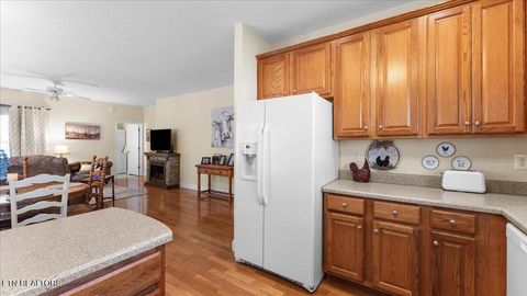 Tiny photo for 612 Stratford Ave, Sweetwater, TN 37874 (MLS # 1330201)