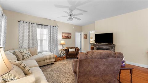 Tiny photo for 612 Stratford Ave, Sweetwater, TN 37874 (MLS # 1330201)