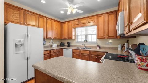 Tiny photo for 612 Stratford Ave, Sweetwater, TN 37874 (MLS # 1330201)