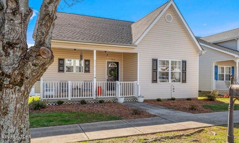 Tiny photo for 612 Stratford Ave, Sweetwater, TN 37874 (MLS # 1330201)