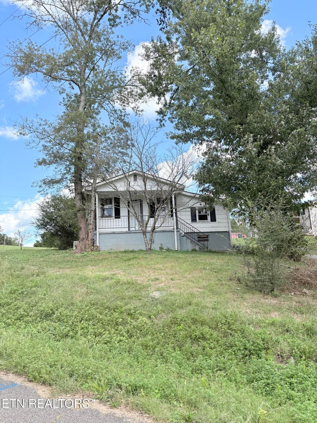 Photo of 112 Zeni Lane, Harriman, TN 37748 (MLS # 1357126)