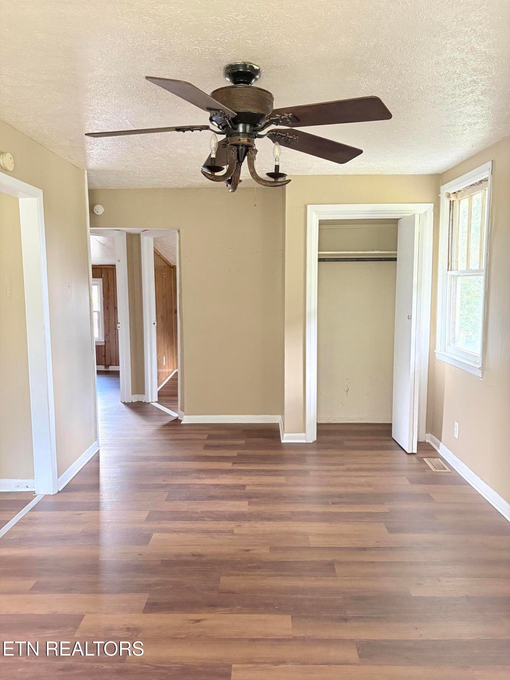 Photo of 112 Zeni Lane, Harriman, TN 37748 (MLS # 1357126)