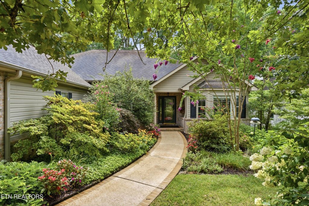 Photo of 114 Oostanali Way, Loudon, TN 37774 (MLS # 1349528)