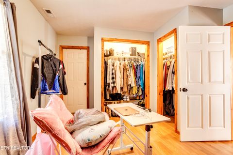 Tiny photo for 643 Airport Rd, Oakdale, TN 37829 (MLS # 1319475)