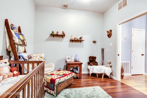 Tiny photo for 643 Airport Rd, Oakdale, TN 37829 (MLS # 1319475)