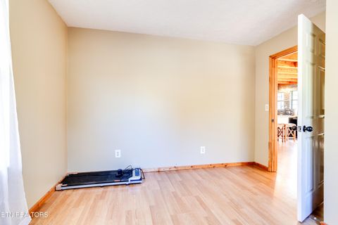 Tiny photo for 643 Airport Rd, Oakdale, TN 37829 (MLS # 1319475)