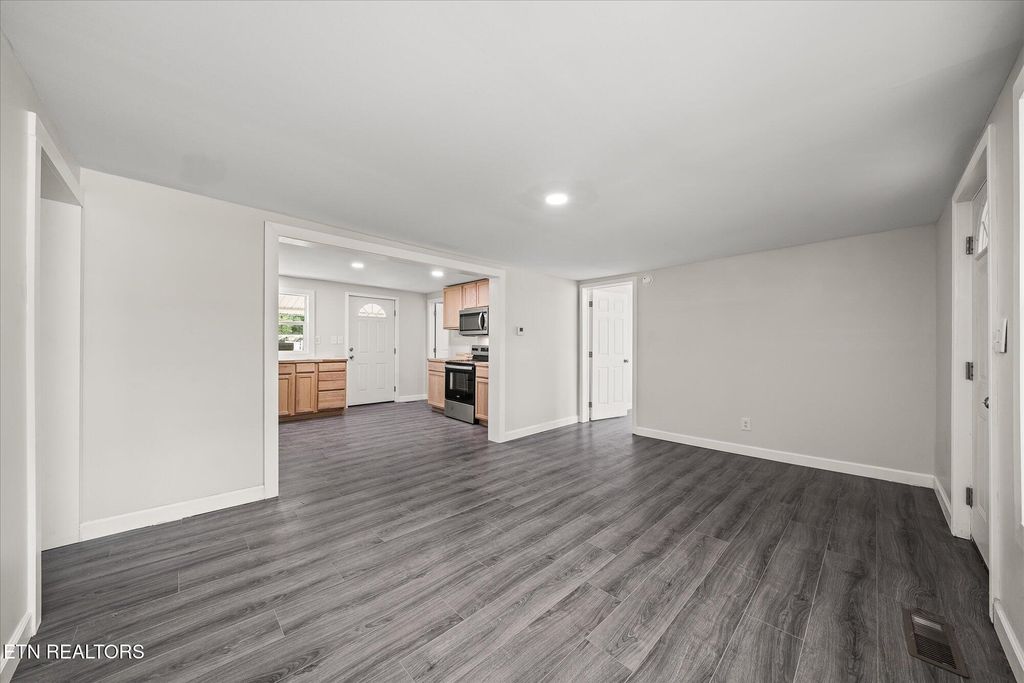 Photo of 304 Airport Rd, Livingston, TN 38570 (MLS # 1331666)