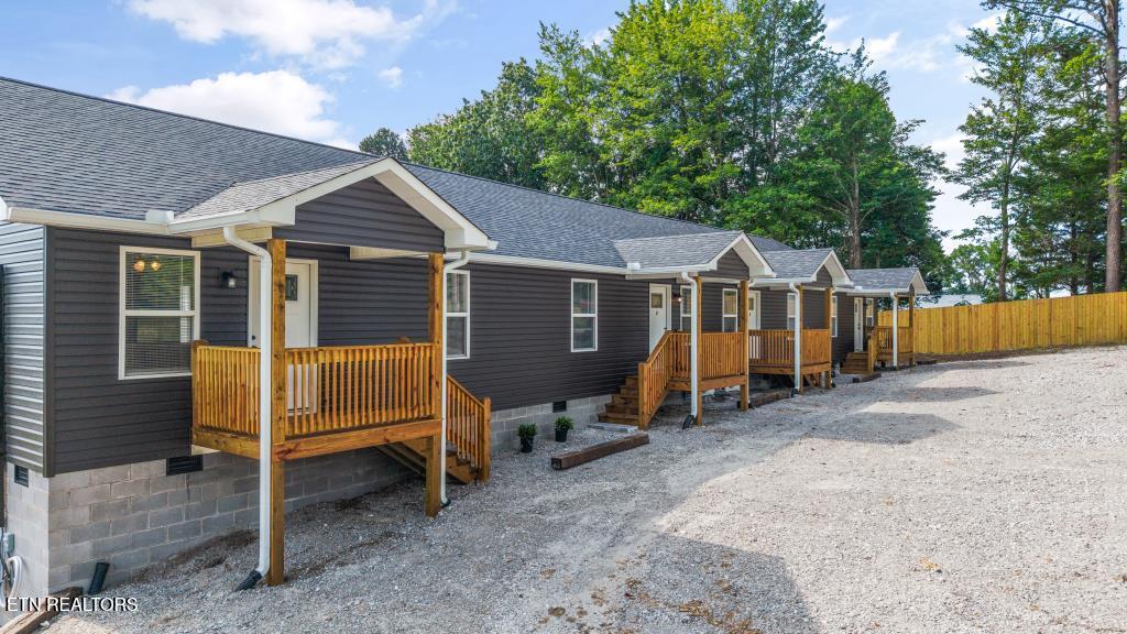 Photo of 110 Gunter Cemetery Lane, Jamestown, TN 38556 (MLS # 1356288)