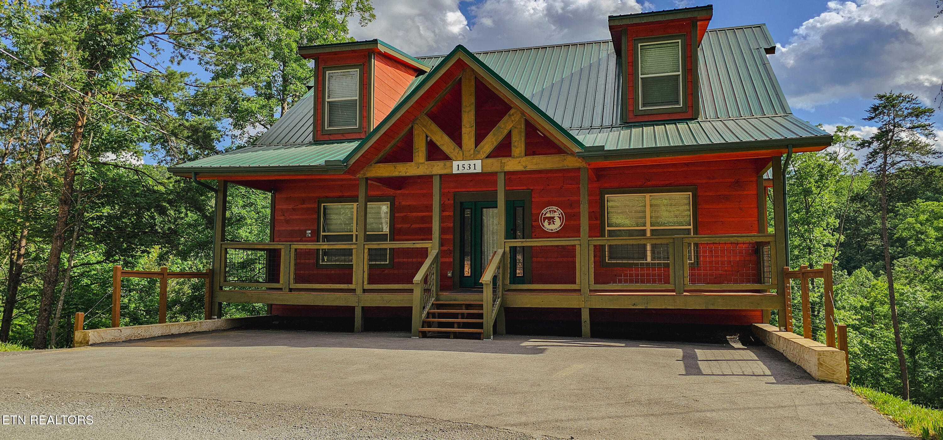 1531 Bear Valley Rd