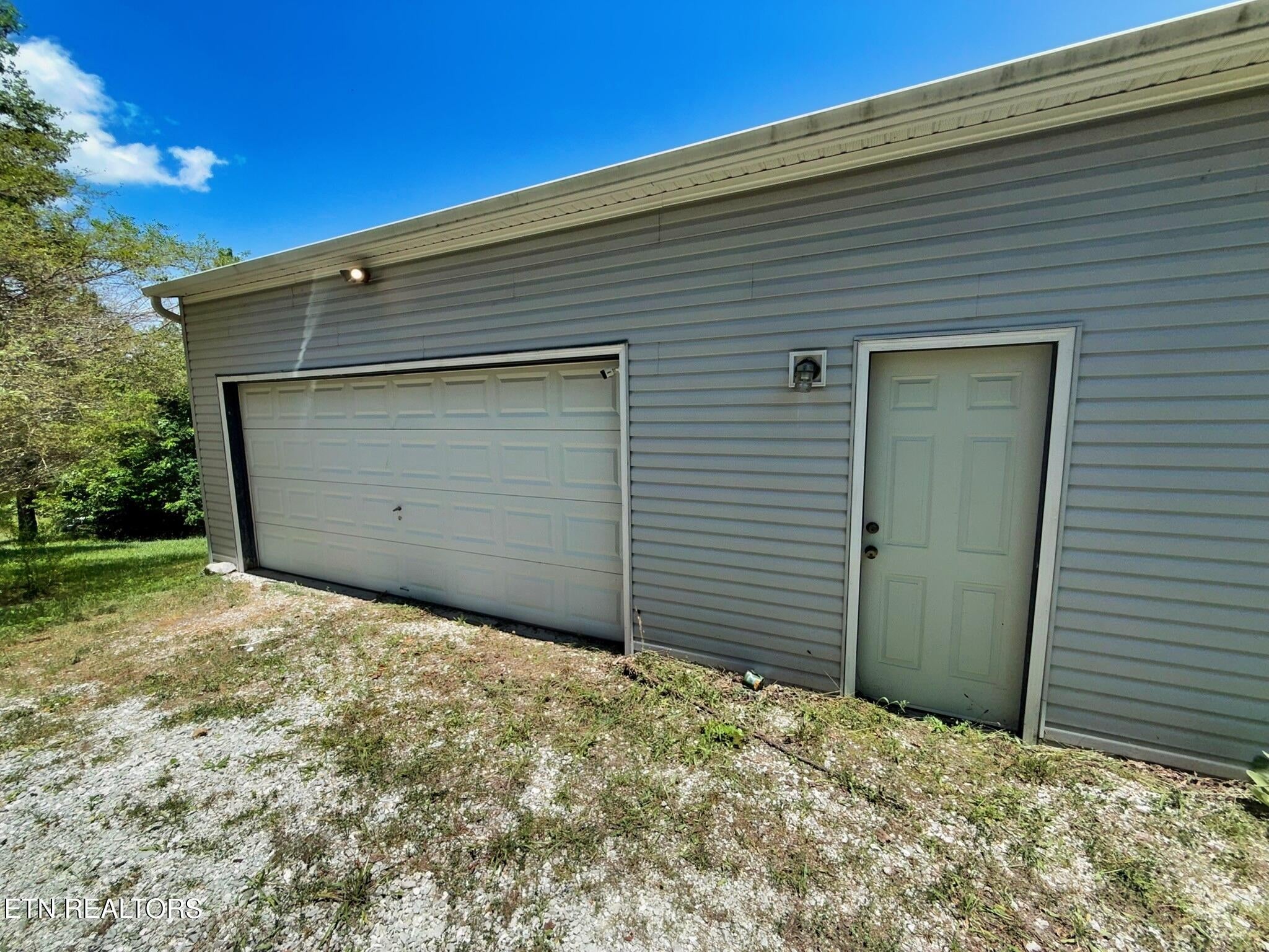 1325 Sharp Lane