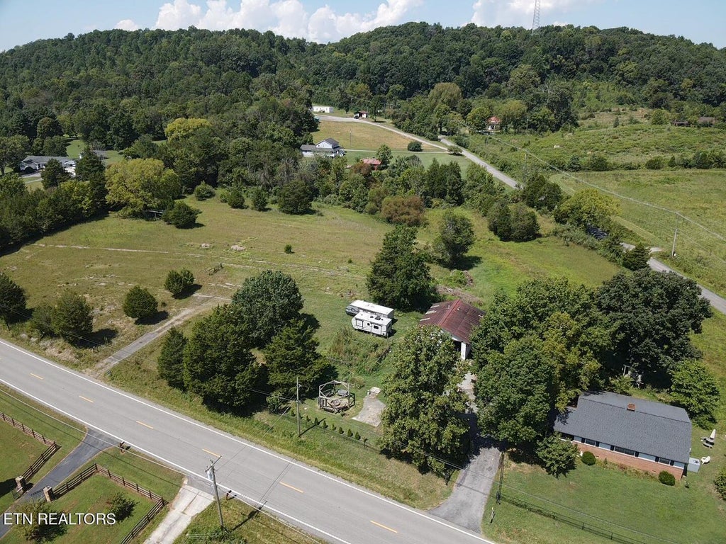 Photo of 549 Raccoon Valley Rd, Powell, TN 37849 (MLS # 1356114)