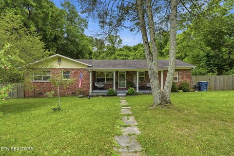 Photo of 510 W Broad St, Clinton, TN 37716 (MLS # 1342623)