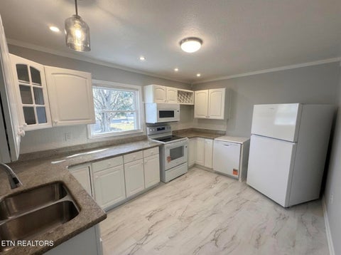 Tiny photo for 3215 Barton St, Knoxville, TN 37917 (MLS # 1359973)