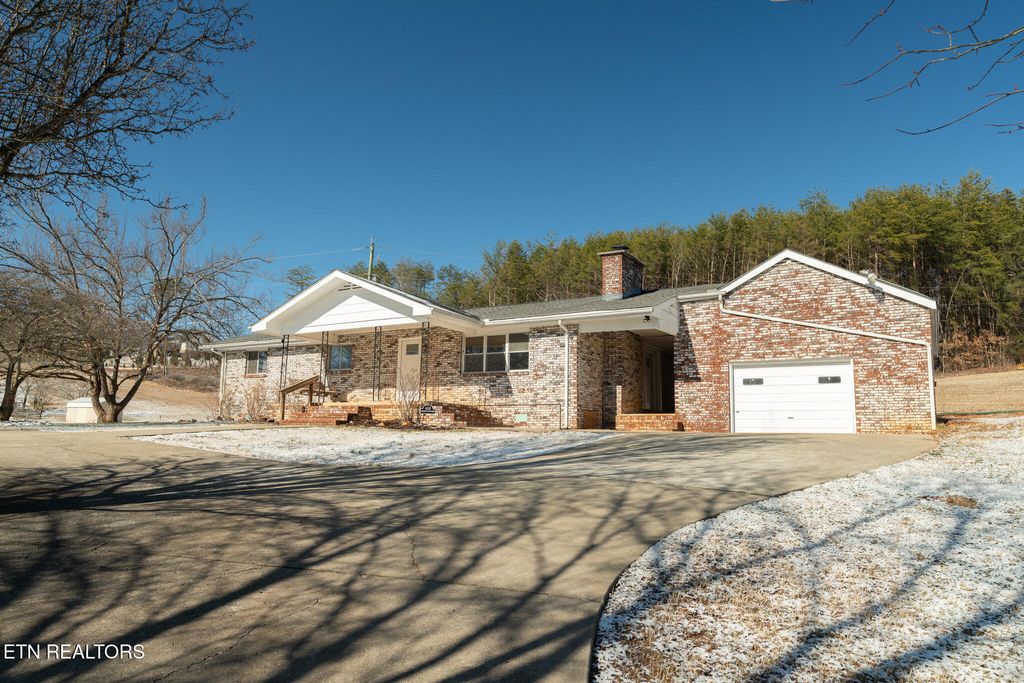 Photo of 608 Mountain View Drive, Seymour, TN 37865 (MLS # 1327940)