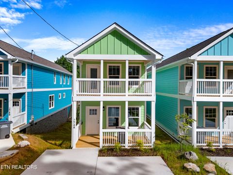 274A W Main St Dandridge TN 37725