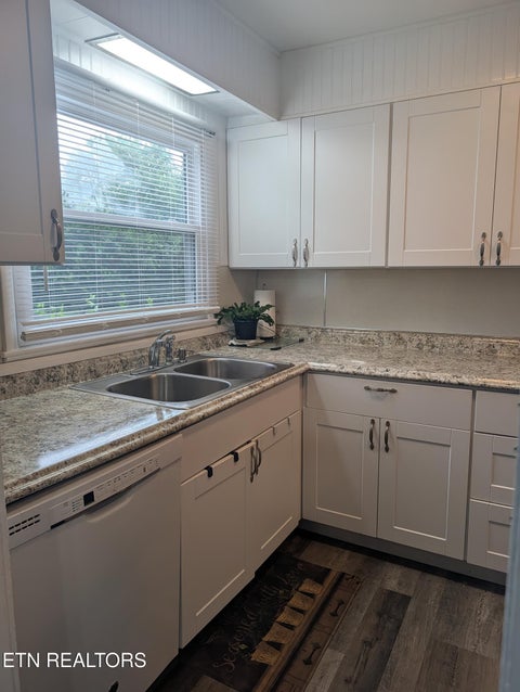 Tiny photo for 341 Vermont Ave, Oak Ridge, TN 37830 (MLS # 1357312)