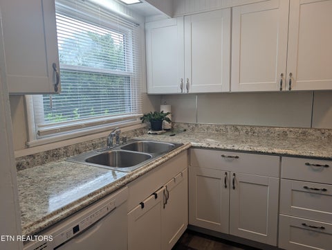Tiny photo for 341 Vermont Ave, Oak Ridge, TN 37830 (MLS # 1357312)