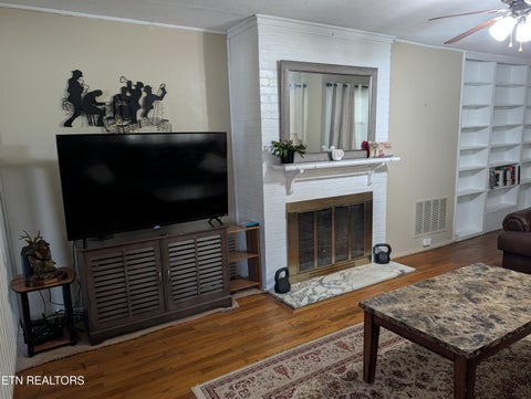 Tiny photo for 341 Vermont Ave, Oak Ridge, TN 37830 (MLS # 1357312)