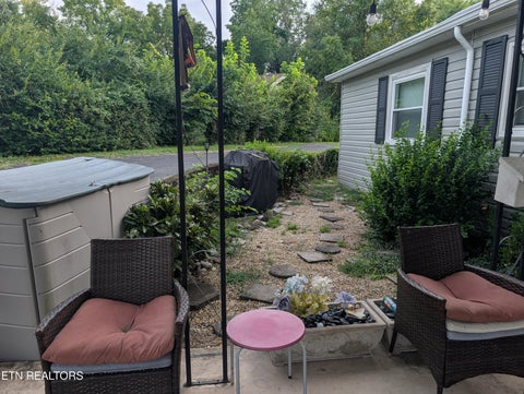 Tiny photo for 341 Vermont Ave, Oak Ridge, TN 37830 (MLS # 1357312)