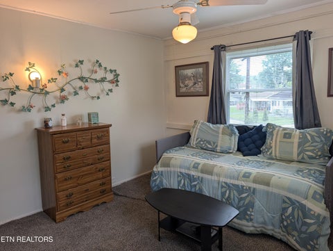 Tiny photo for 341 Vermont Ave, Oak Ridge, TN 37830 (MLS # 1357312)