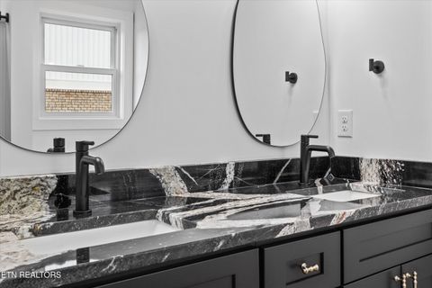 Tiny photo for 407 Hampton Way, Dandridge, TN 37725 (MLS # 1328388)