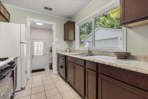 Tiny photo for 2634 May Ave, Maryville, TN 37804 (MLS # 1355773)