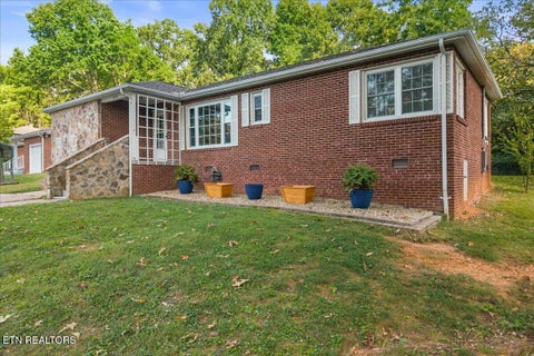 Tiny photo for 2634 May Ave, Maryville, TN 37804 (MLS # 1355773)
