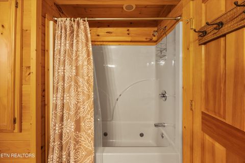 Tiny photo for 309 Elk Cove Way, Gatlinburg, TN 37738 (MLS # 1337145)