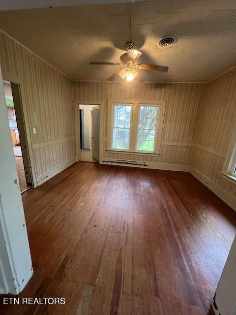 Tiny photo for 1608 Tennessee 116, Caryville, TN 37714 (MLS # 1338069)