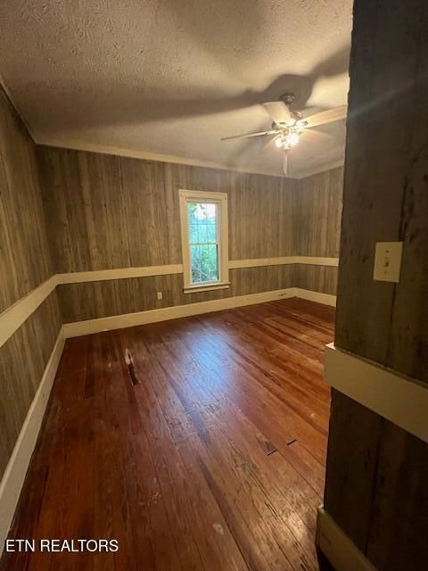 Tiny photo for 1608 Tennessee 116, Caryville, TN 37714 (MLS # 1338069)