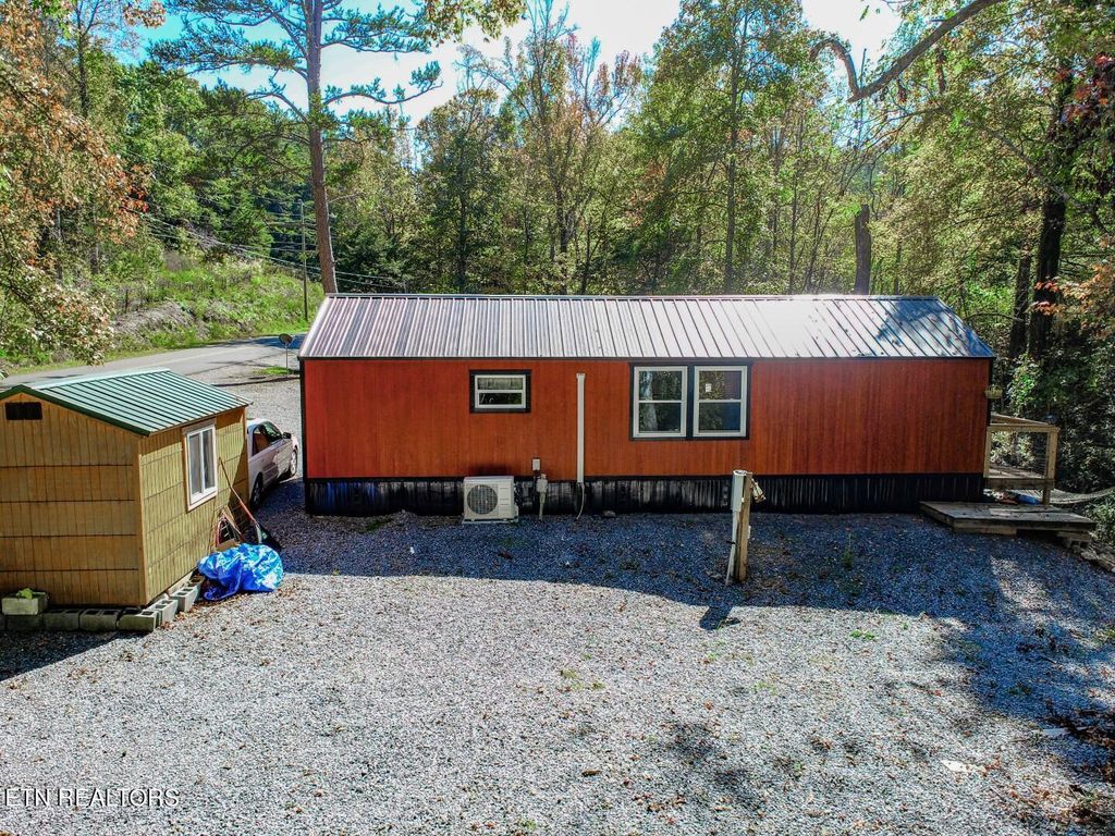 Photo of 2283 Upper Rinehart Rd, Dandridge, TN 37725 (MLS # 1280471)