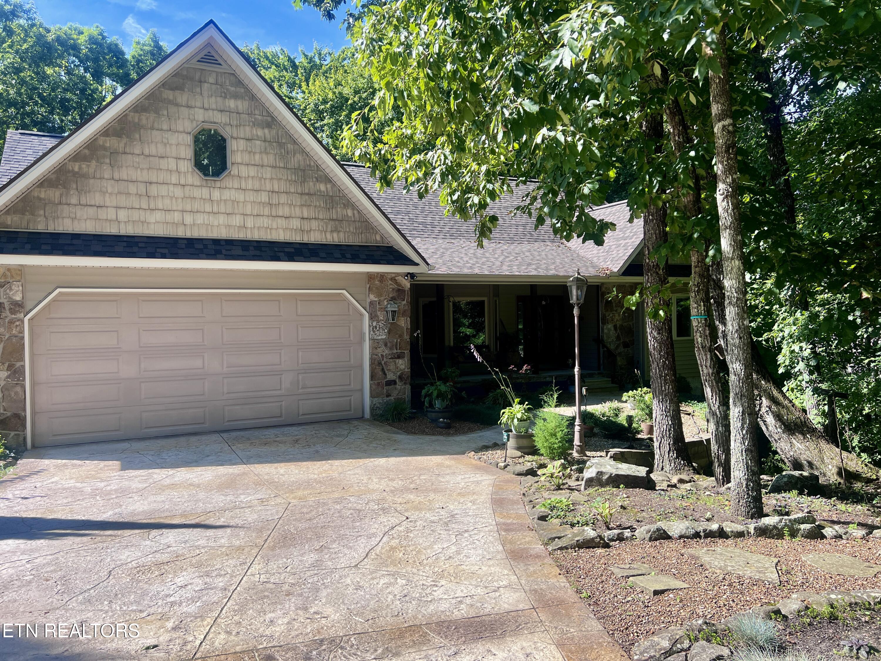 150 Mountain View Drive