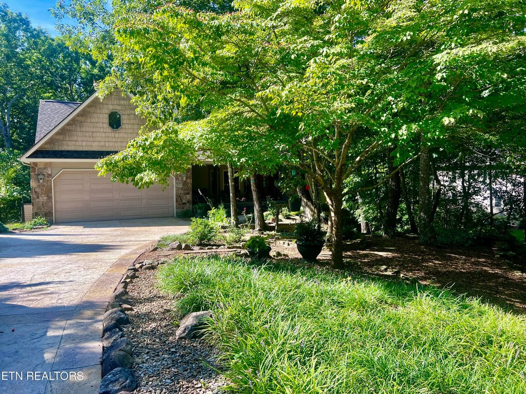 Photo of 150 Mountain View Drive, Crossville, TN 38558 (MLS # 1313969)