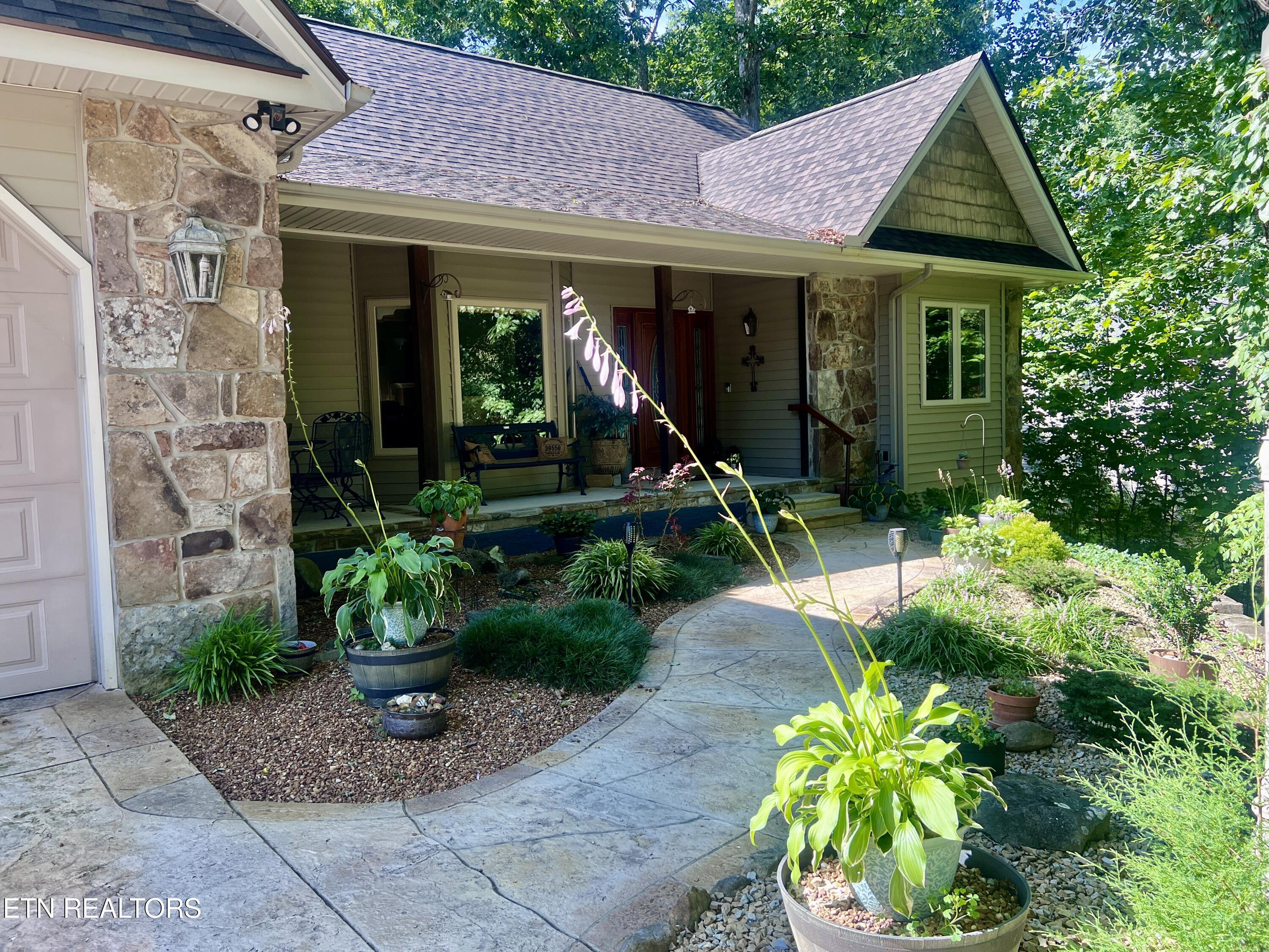 150 Mountain View Drive