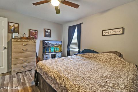 Tiny photo for 914 Renfro Rd, Harriman, TN 37748 (MLS # 1318833)