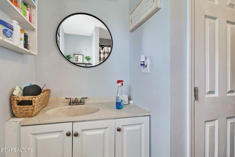 Tiny photo for 914 Renfro Rd, Harriman, TN 37748 (MLS # 1318833)