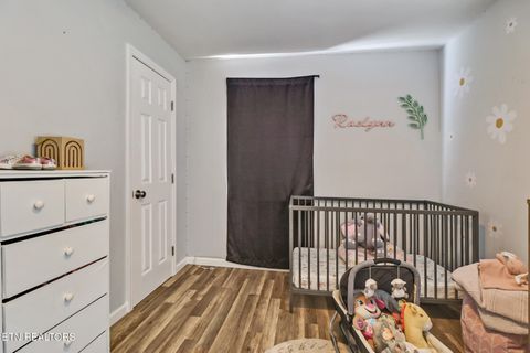 Tiny photo for 914 Renfro Rd, Harriman, TN 37748 (MLS # 1318833)
