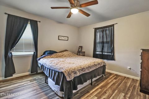 Tiny photo for 914 Renfro Rd, Harriman, TN 37748 (MLS # 1318833)