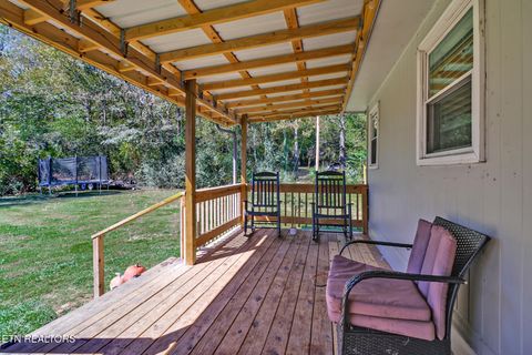 Tiny photo for 914 Renfro Rd, Harriman, TN 37748 (MLS # 1318833)