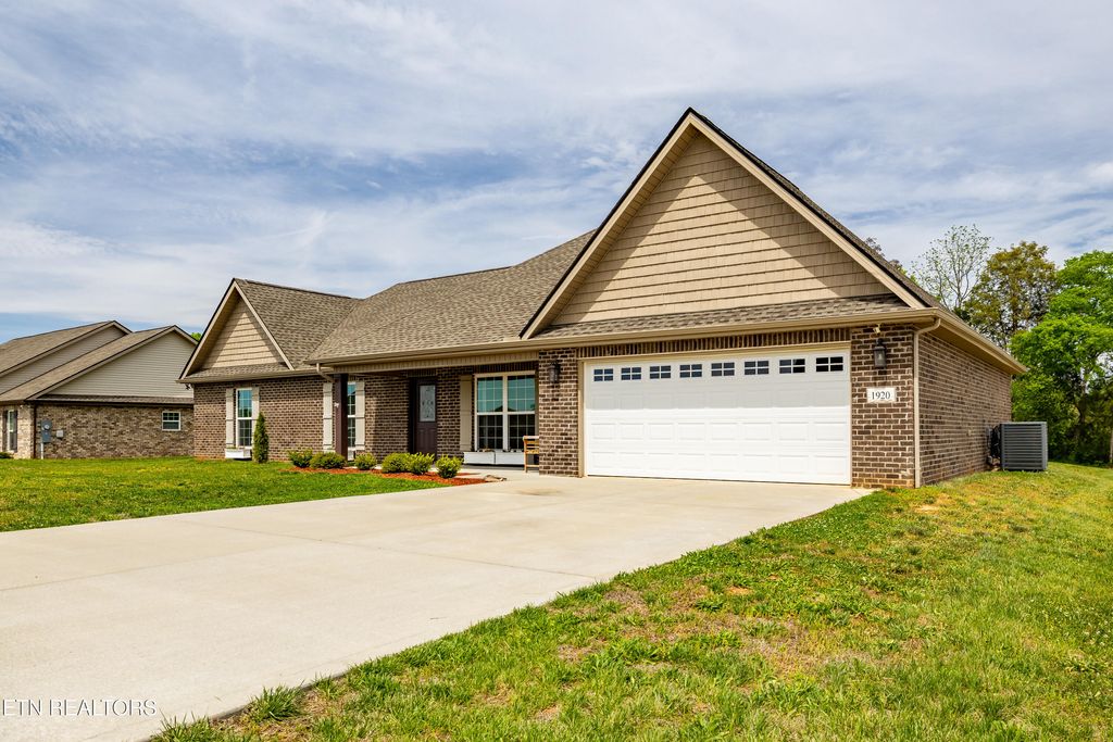 Photo of 1920 Griffitts Mill Circle, Maryville, TN 37803 (MLS # 1337379)