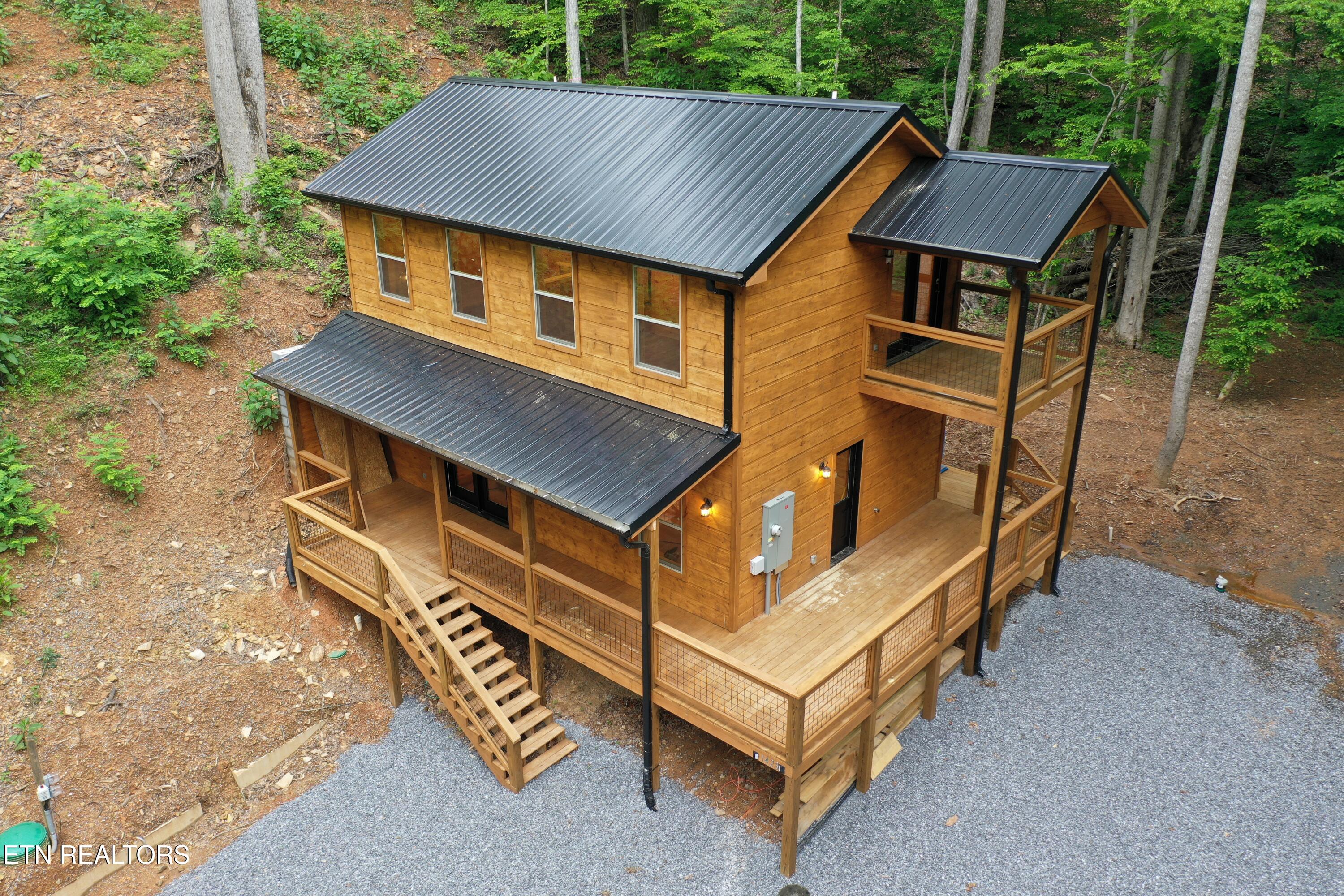 1423 School House Gap Rd